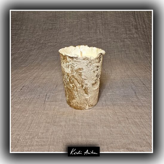 Svece no kolekcijas "Gadu mija"