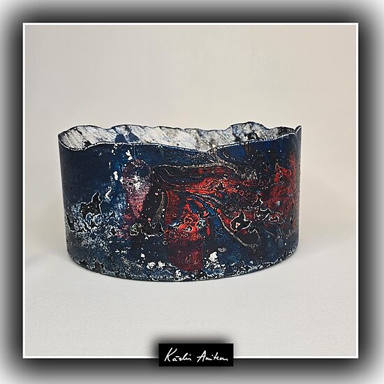 Candle from the "Psychedelia" collection