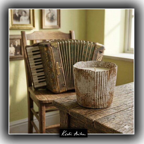 Svece no kolekcijas "Vecais akordeons"